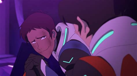 do lance and keith kiss in season 8